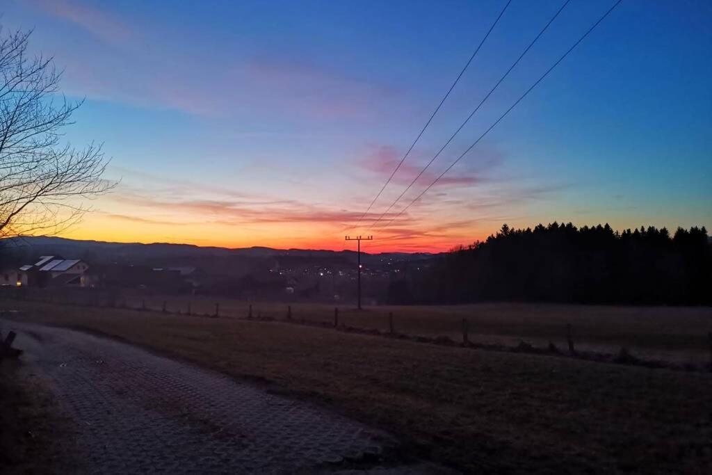 Ferienwohnung Ramona - Idyllisch Und Charmant Kirchdorf im Wald エクステリア 写真